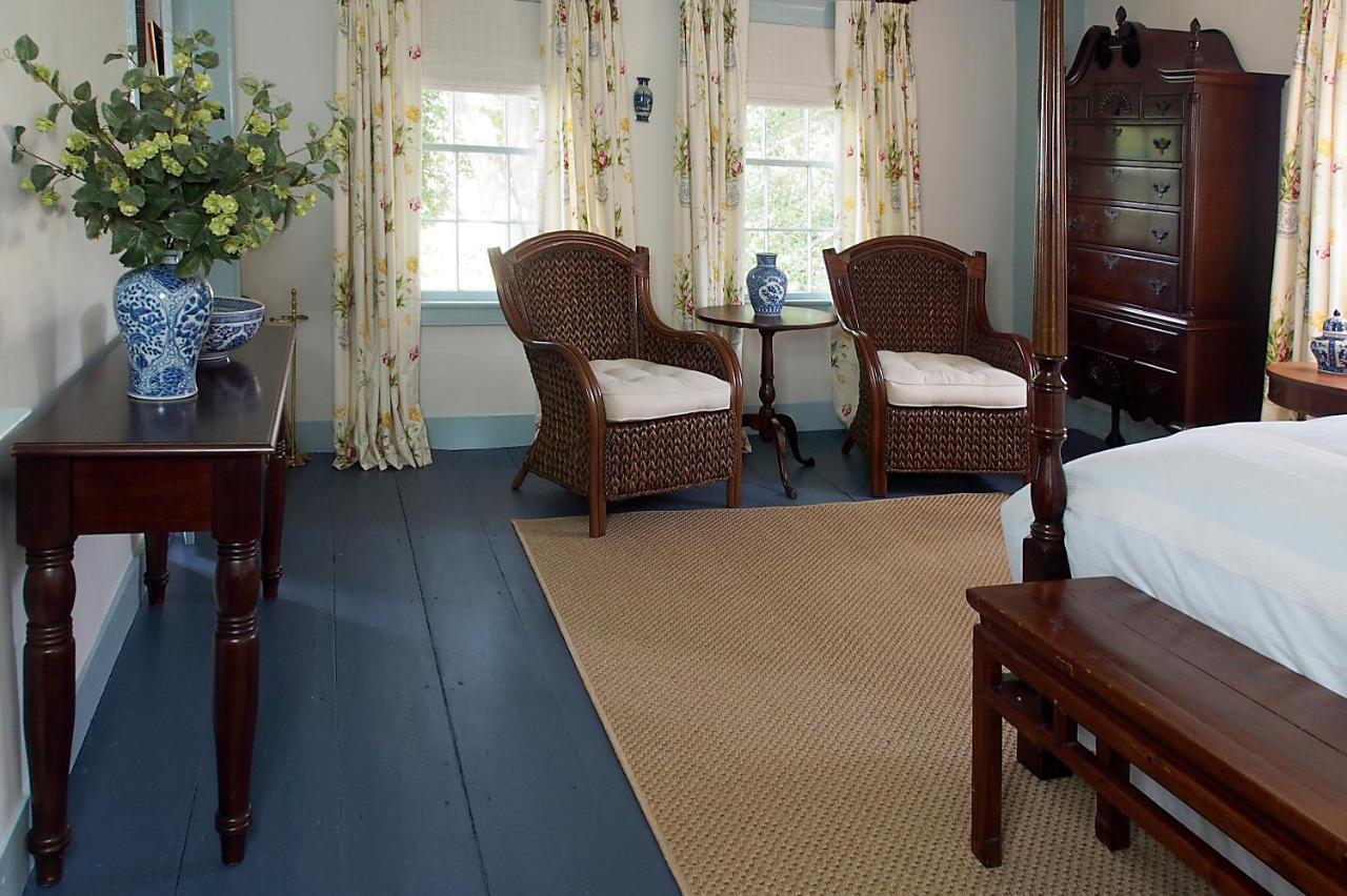 James Pharmacy Bed And Breakfast Old Saybrook Exteriör bild