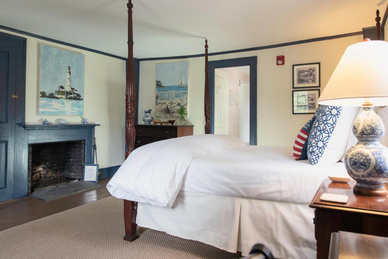 James Pharmacy Bed And Breakfast Old Saybrook Exteriör bild